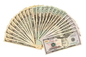Blog Commercial bank: A picture of a "fan" of US bank notes, in $50 and $10 denominations